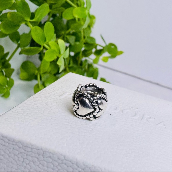 Authentic Retired Pandora ‘Everlasting Love’ S925 Charm - Picture 6 of 7